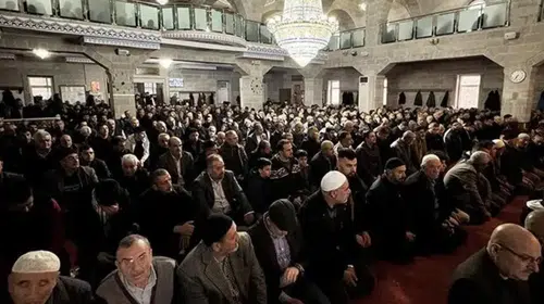 Mersin bayram namazı kaçta? 2026 Mersin bayram namazı kaçta kılınacak?