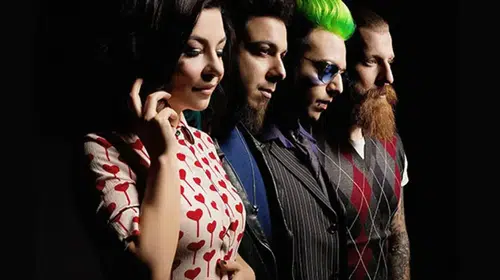 Model Grubu 10 Yıl Aradan Sonra Yeniden Bir Araya Geldi: Ayrılığın Perde Arkası Ne?