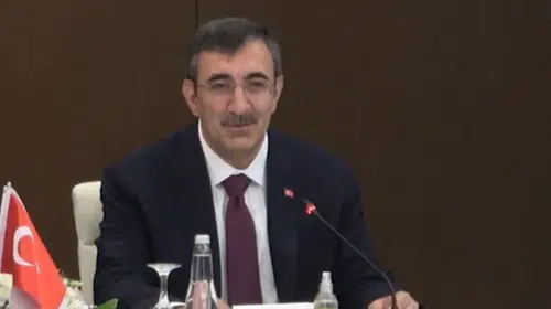 Yılmaz, 23 Nisan Özel Oturumu için TBMM'de Yerini Aldı