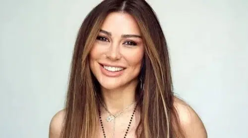 Selen Görgüzel'den Duygusal Ziyaret: Narin Güran'ın Mezarı Sosyal Medyada Gündem Oldu!