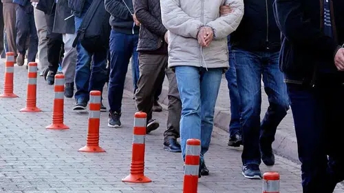 Vergi Denetiminde Rüşvet Skandalı: 4 İlde Eş Zamanlı Operasyon, 10 Kişi Gözaltında!