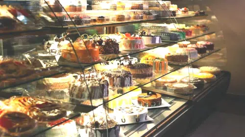 400 Şubesi ile Tanınan Ünlü Tatlı Zinciri İflas Etti!