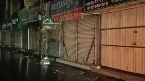 Savaşın Etkisi Derin: Pakistan'da Çalışma Saatleri Dört Güne İndirildi!