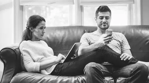 Aldatan Erkekleri Belirlemenin Yolları: Dikkat Edilmesi Gereken Önemli İpuçları