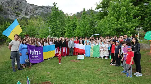 Marmaris'te Barış ve Kardeşlik Temalı Uluslararası Çocuk Festivali Coşkuyla Başladı!