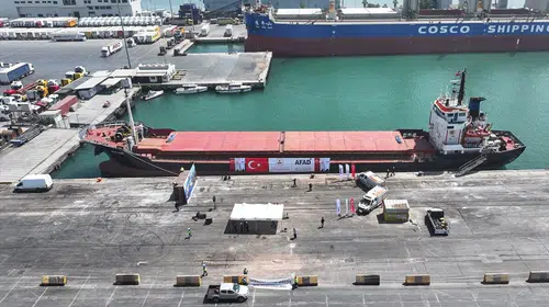 Mersin'den Lübnan'a Yola Çıkan '8. İyilik Gemisi' İnsani Yardım Görevine Başladı