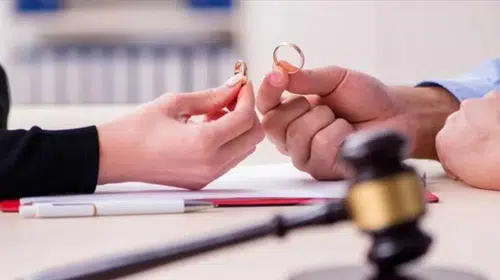 Yargıtay'dan Önemli Karar: Geliri Olmayan Engelli Eş için Nafaka Yükümlülüğü İptal Edildi