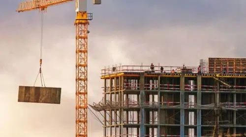 İnşaat Sektöründe Büyüme Devam Ediyor, Ancak Sürdürülebilirlik Endişeleri Artıyor