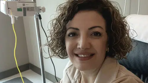 Yıllarca kanser hastalarının şifasına tanıklık etti, o kitleyi fark edince kendi mücadelesini başlattı: Mesleği hayatını kurtardı