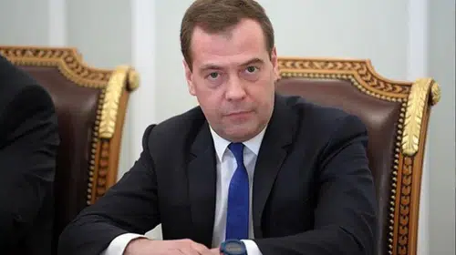 Medvedev’den Avrupa’ya sert uyarı: Savaş artık sizin kapınızda