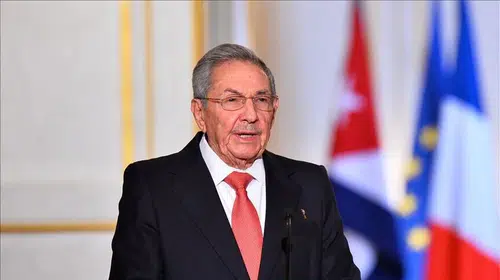 Raul Castro’dan Washington’a hodri meydan: Devrim nöbetini son nefesime kadar bırakmayacağım