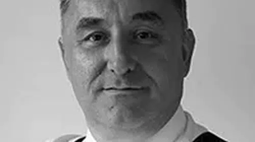 Polis muhabirliğinden ödüllü köşe yazarlığına: Tolga Şardan’ın gazetecilik serüveni