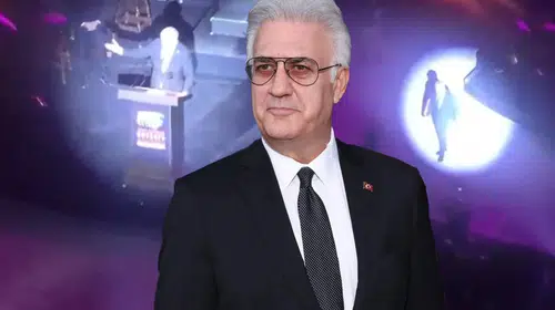 Tamer Karadağlı'nın Antalya'daki festival konuşması protestoyla kesildi
