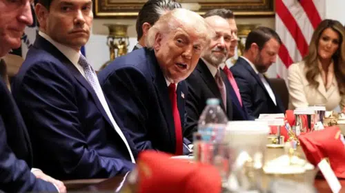 Trump’tan müttefikine ağır gözdağı: Hürmüz Boğazı'nda kontrol hayali kuranları yok ederiz