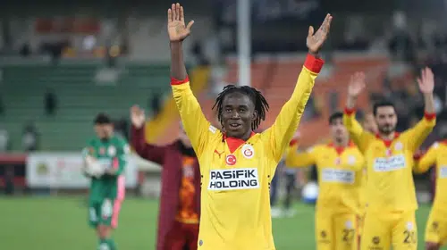 Galatasaraylı Renato Nhaga’dan İtiraf: Trabzonspor ile Görüşmüş!