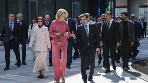 Avrupa’nın teknoloji gözü Baykar’da: Kraliçe Mathilde üretim hattını yerinde inceledi