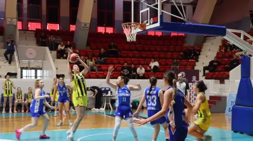 Pota altında dev zafer: Fenerbahçe engelini aşan Adana yarı final biletini kaptı