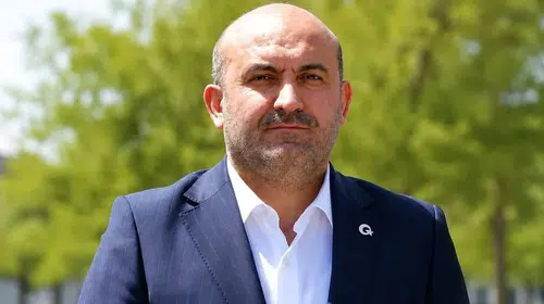 Eskişehir'de belediye operasyonu: AK Parti'den sert istifa çağrısı