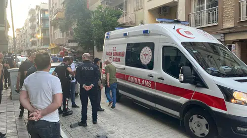 Sokak ortasında samuray kılıçlı dehşet: Genç kızın tehlikeli anları polisin müdahalesiyle son buldu