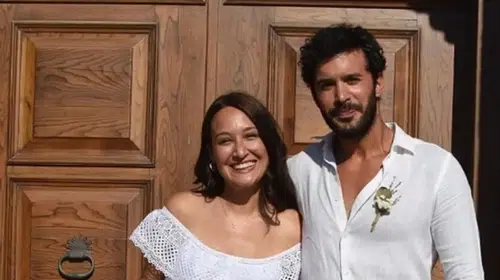 Gupse Özay'dan Anneler Günü sürprizi: Kızı Jan Asya ilk kez objektif karşısında