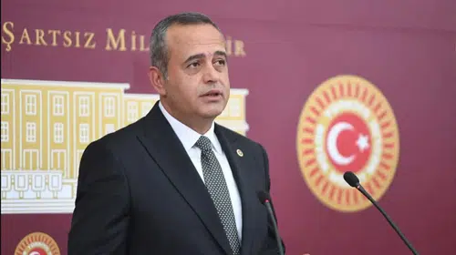 Siyasi Kulisleri Hareketlendiren Paylaşım: Ertuğrul Kaya'dan 'Transfer' İddialarına Yanıt