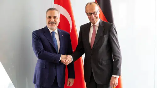Berlin'de kritik temas: Bakan Fidan ve Başbakan Merz stratejik masada buluştu