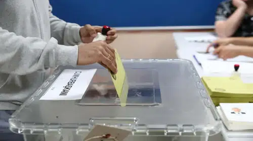 Siyasi dengeler değişiyor: Nisan ayı anketlerinde dikkat çeken tablo