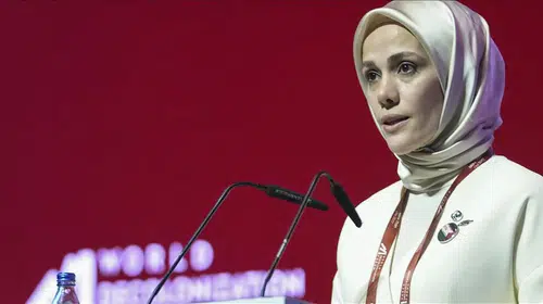 Esra Albayrak'tan ezber bozan çıkış: Küresel düzende rotayı değiştirecek yeni kutuplar şart