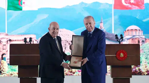 Ankara'da Tarihi Gün: Erdoğan'dan Cezayir Lideri Tebbun'a Devlet Nişanı