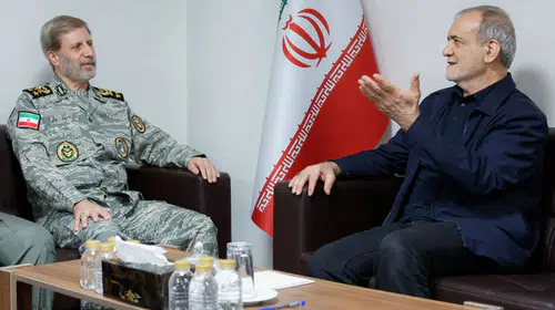 Tahran'da kritik zirve: Pezeşkiyan'dan orduya "tam destek" mesajı