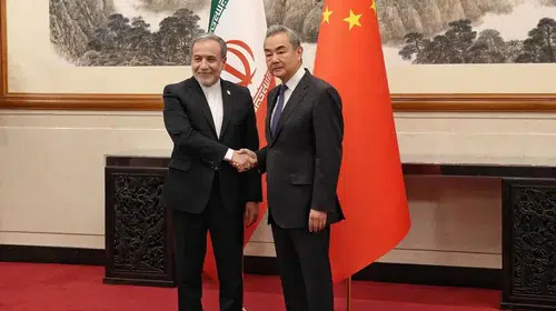 Pekin'de kritik diplomasi trafiği: Tahran ve Pekin hattında yeni dönem