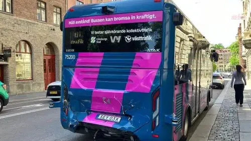 Göteborg sokaklarında talihsiz başlangıç: Türk mühendisliğinin otonom aracı ilk saatinde kazaya karıştı