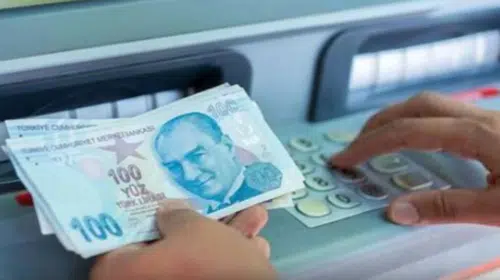ATM’de kartınız mı sıkıştı? Sakın bunu yapmayın: İşte atmanız gereken ilk adım
