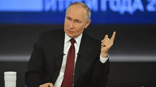 Putin'den yapay zeka uyarısı: Meslekler tarihe karışırken ekonomik fırsatlara odaklanmalı