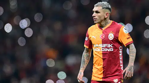 Gözyaşları ayrılık sinyali miydi? Galatasaraylı yıldızın temsilcisinden flaş açıklama