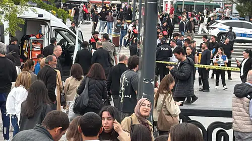 Beşiktaş'ta bıçaklı saldırı dehşeti: Polisin müdahalesi sırasında ortalık karıştı