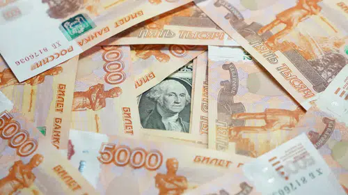 Yaptırımlara meydan okuyan çıkış: Ruble şubat 2023’ten bu yana en değerli seviyesinde