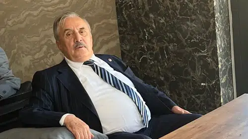Salim Ensarioğlu'ndan üniversitelerde karanlık ağ iddiası: "Yoksul öğrencileri hedef alıyorlar"