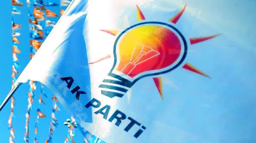 Siyaset kulislerinde yeni rota: AK Parti’ye geçişler hız kesmeden sürüyor