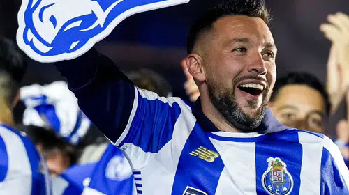 Süper Lig'in tartışmalı ismi Avrupa'nın zirvesinde: Porto'da Farioli devrimi