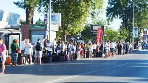 Komşu rotası değişti: Türk tatilciler için Ege’nin diğer yakası cazibe merkezi oldu