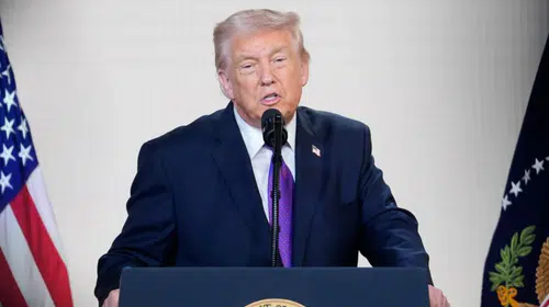 Trump'tan Pekin yolculuğu öncesi rest: İran ya masaya gelecek ya da sonu kötü olacak