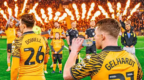 Premier Lig rüyası için nefesler tutuldu: Hull City'nin kader gecesi