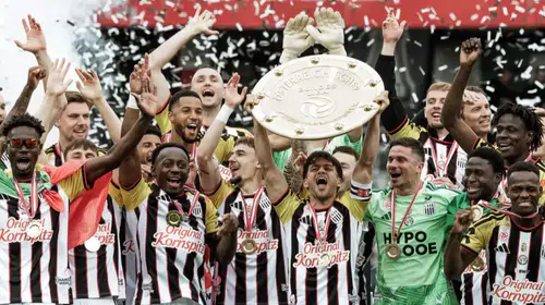 Tarihi hasret dindi: LASK Linz Avusturya'da zirvenin yeni sahibi oldu
