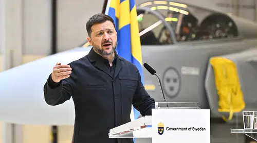 Kiev cephesinden yeni uyarı: Rusya sahaya daha ağır silahlar sürmeye hazırlanıyor