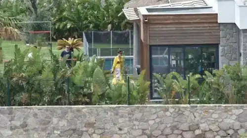 Ege'nin huzurlu sularında sezonu açtılar: Evcen ve Özçivit ailesinin Gümüşlük keyfi