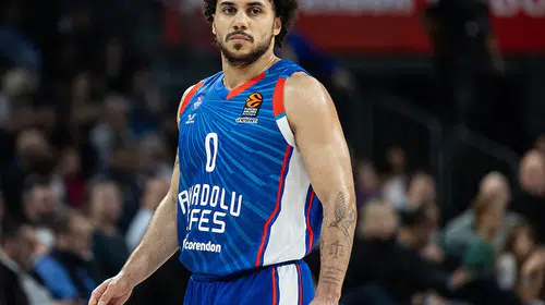 Fenerbahçe Beko Shane Larkin için devrede