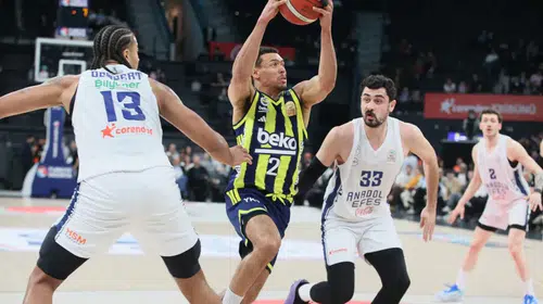 Fenerbahçe Beko seriyi noktaladı ve finale yükselen ilk taraf oldu