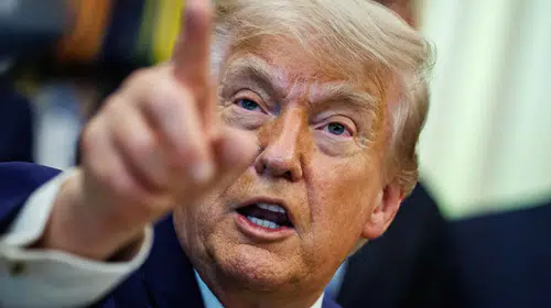 Trump NBC röportajında gerilimi tırmandırarak yayını terk etti
