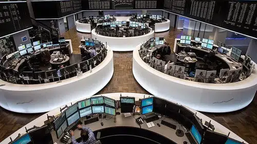 ECB Faiz Kararı Beklenirken Avrupa Piyasalarında Karışık Seyir